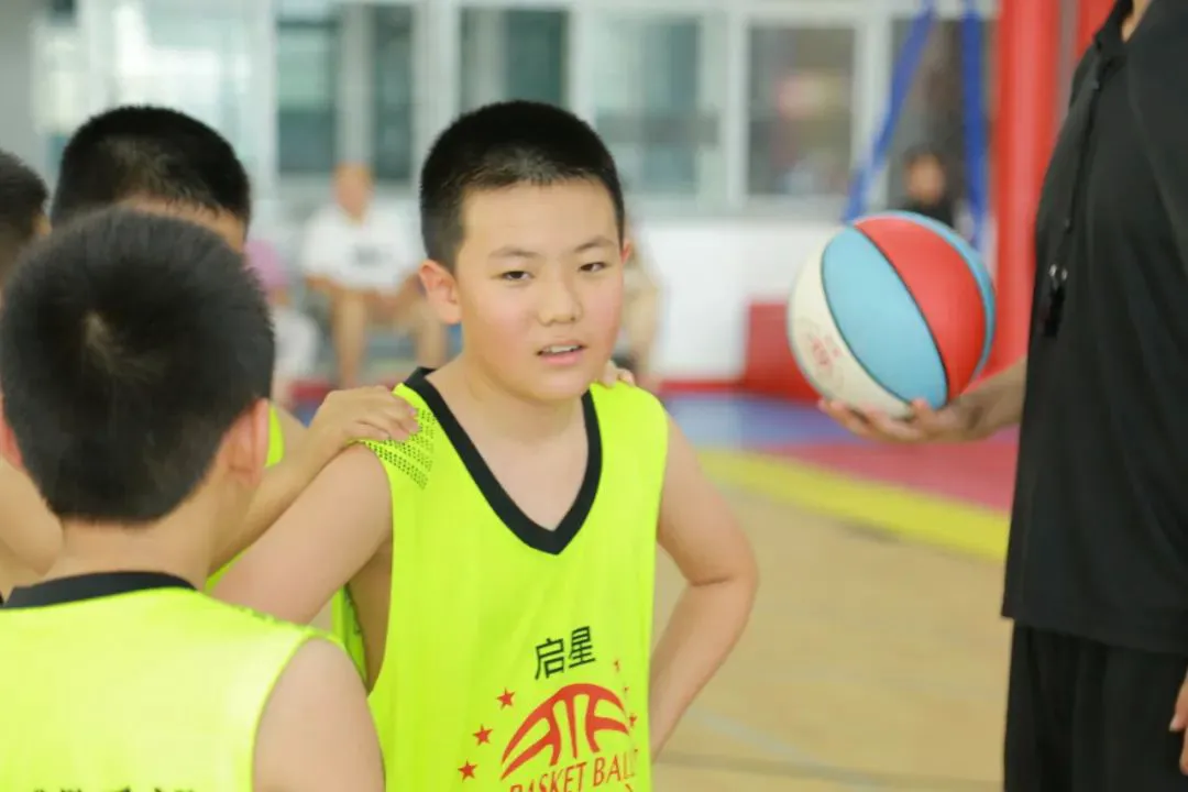 如何通过数据分析改进篮球战术训练?_0